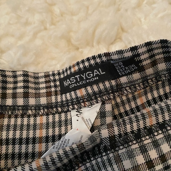 NASTY GAL - Just Checkin In High Waisted Mini Skirt, Sand, Size 4 US - Picture 3 of 4